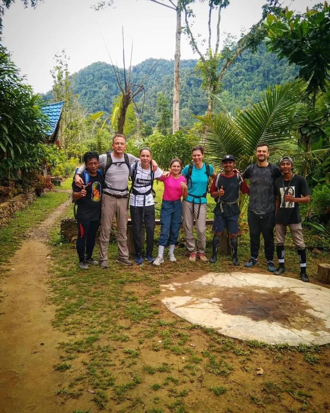 Batu Kapal Guest House & Jungle Trekking บูกิตลาวัง ภายนอก รูปภาพ