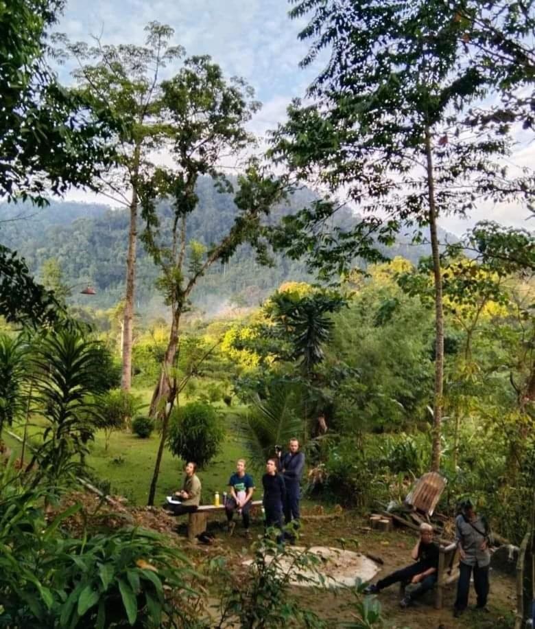 Batu Kapal Guest House & Jungle Trekking บูกิตลาวัง ภายนอก รูปภาพ